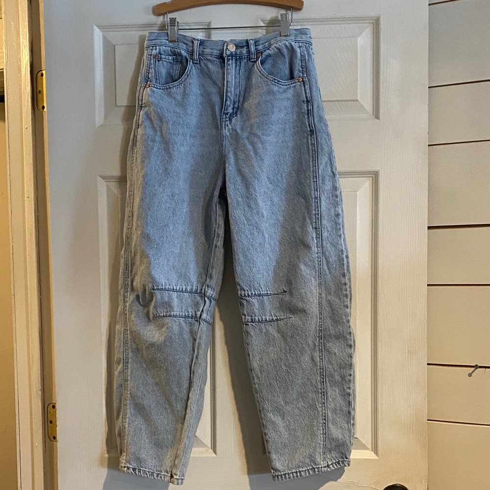 Sincerely Jules Light Wash barrel/balloon Jeans size 7/28